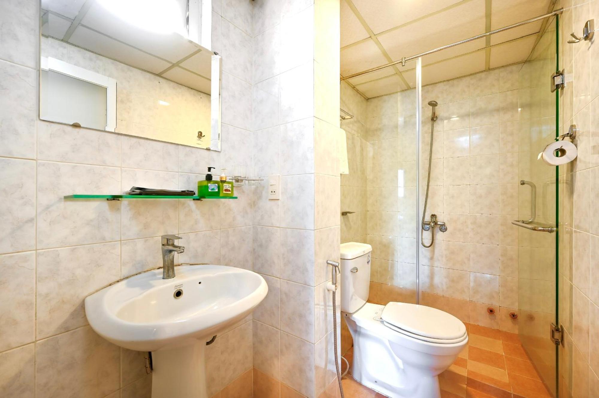 Khách sạn Spring House 3*