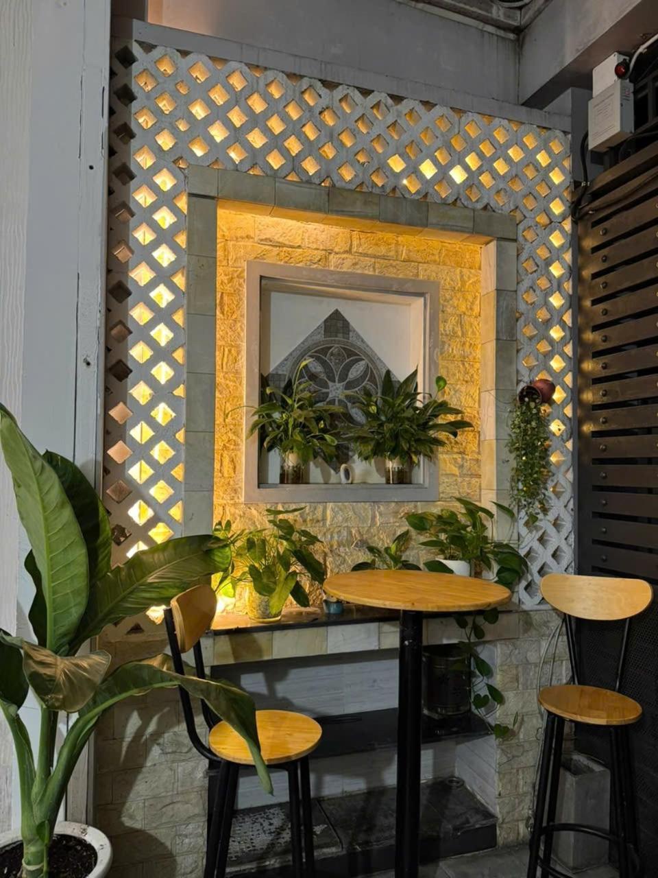 Cozy In Phu Nhuan District Near District 1 *
