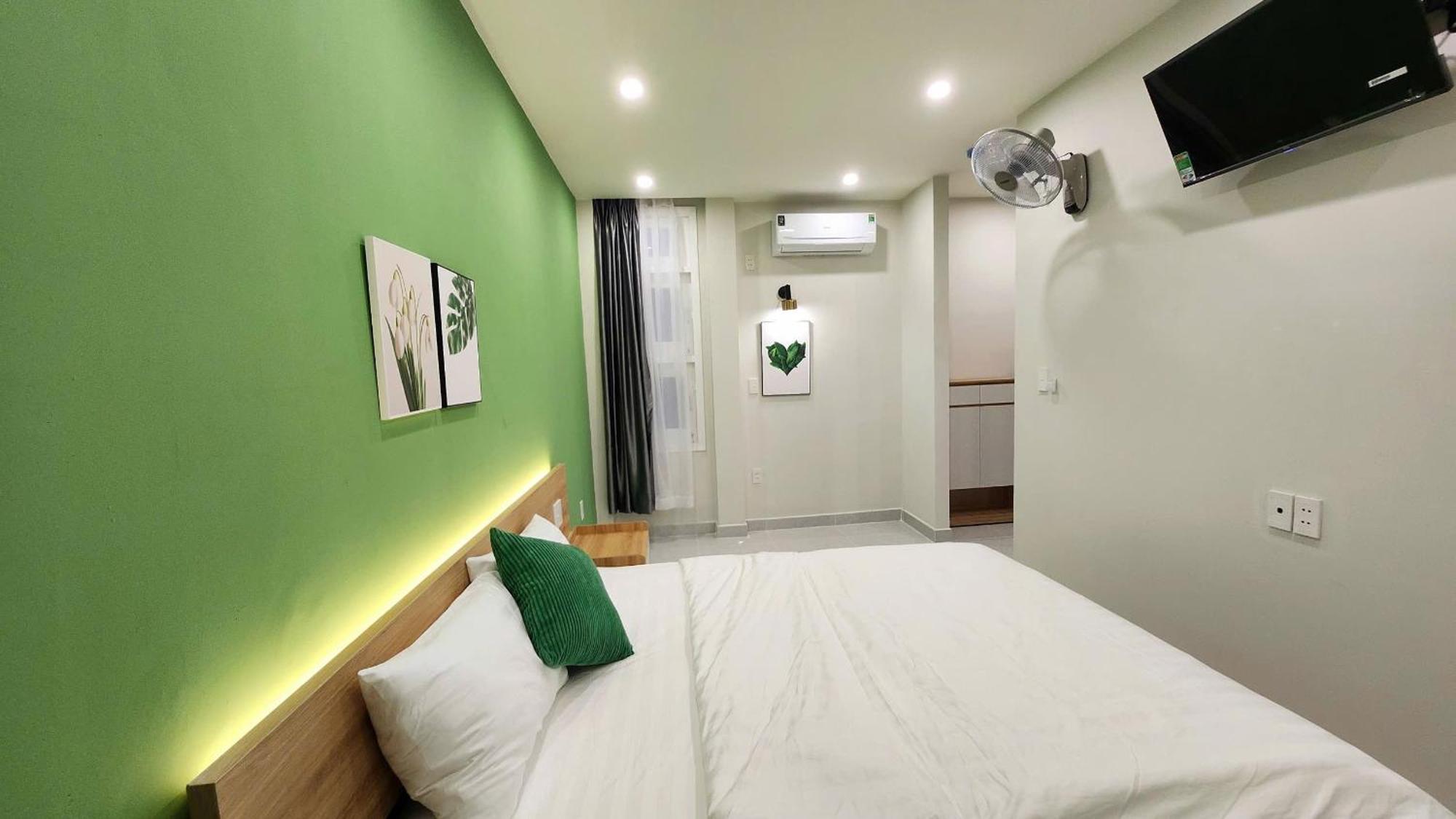 B House Guest house *