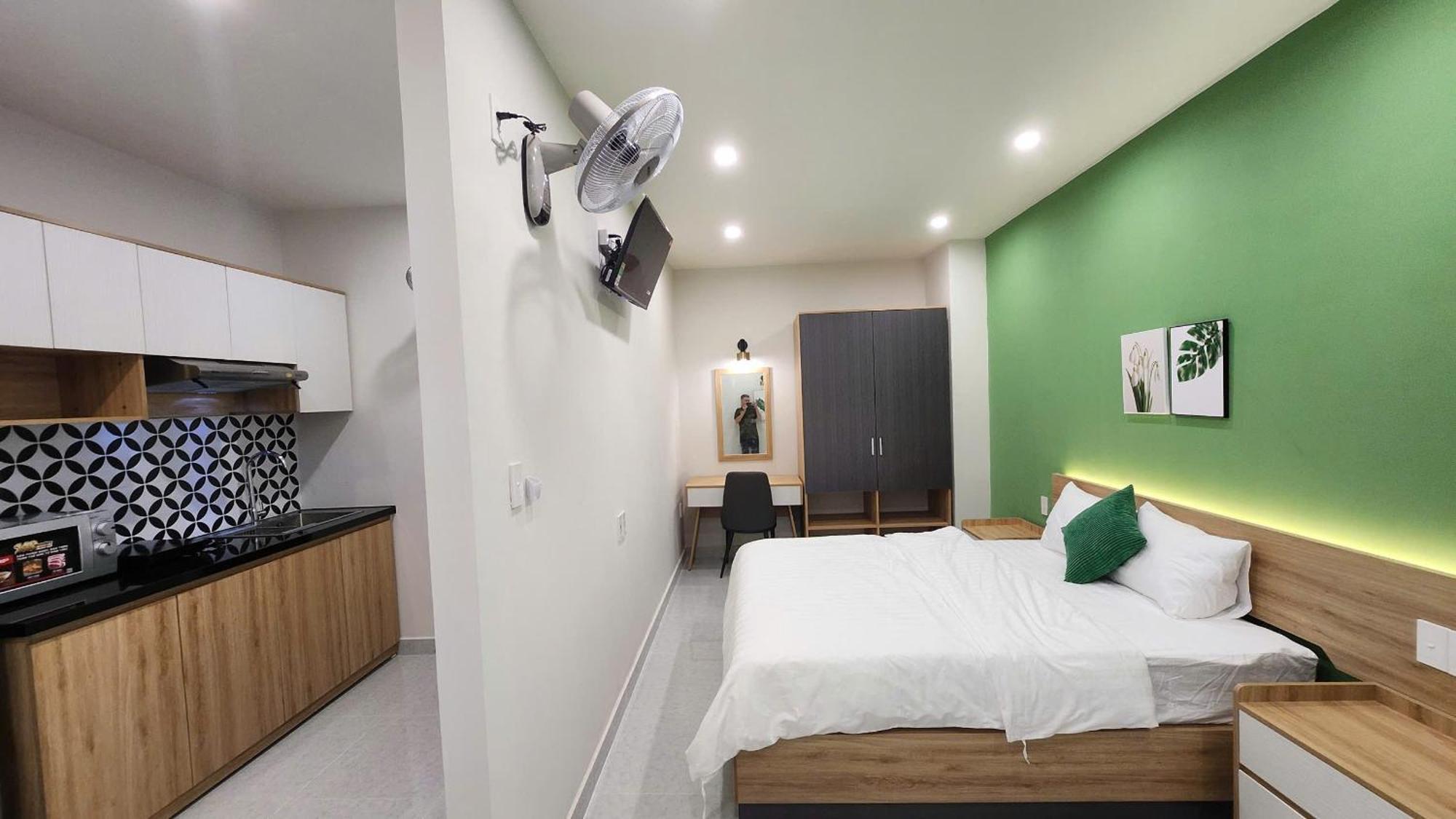 B House Guest house *
