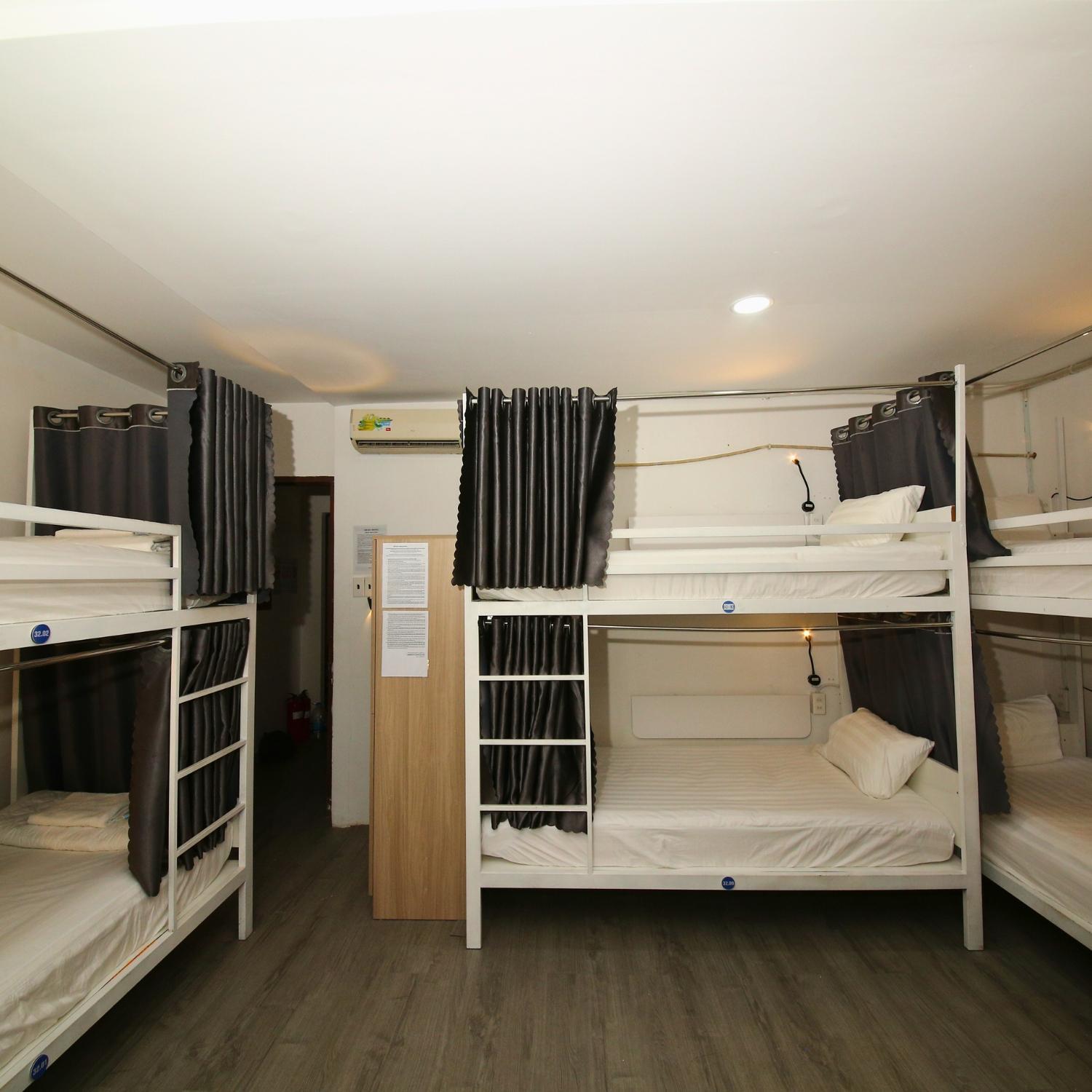 Bed & Breakfast Saigon Style & Cafe *
