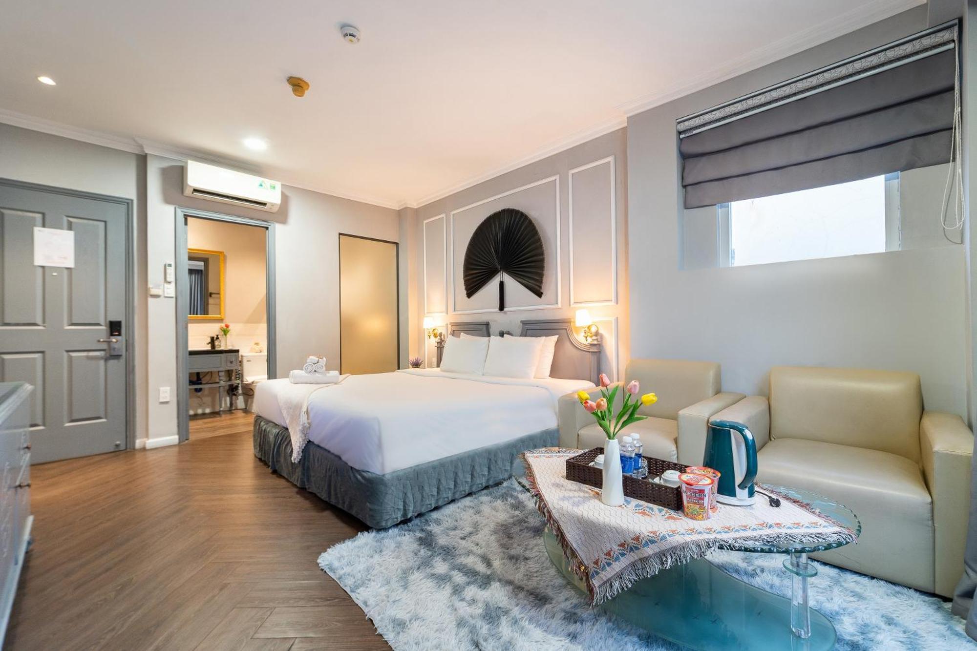 Sabina - Stellar Boutique 3*