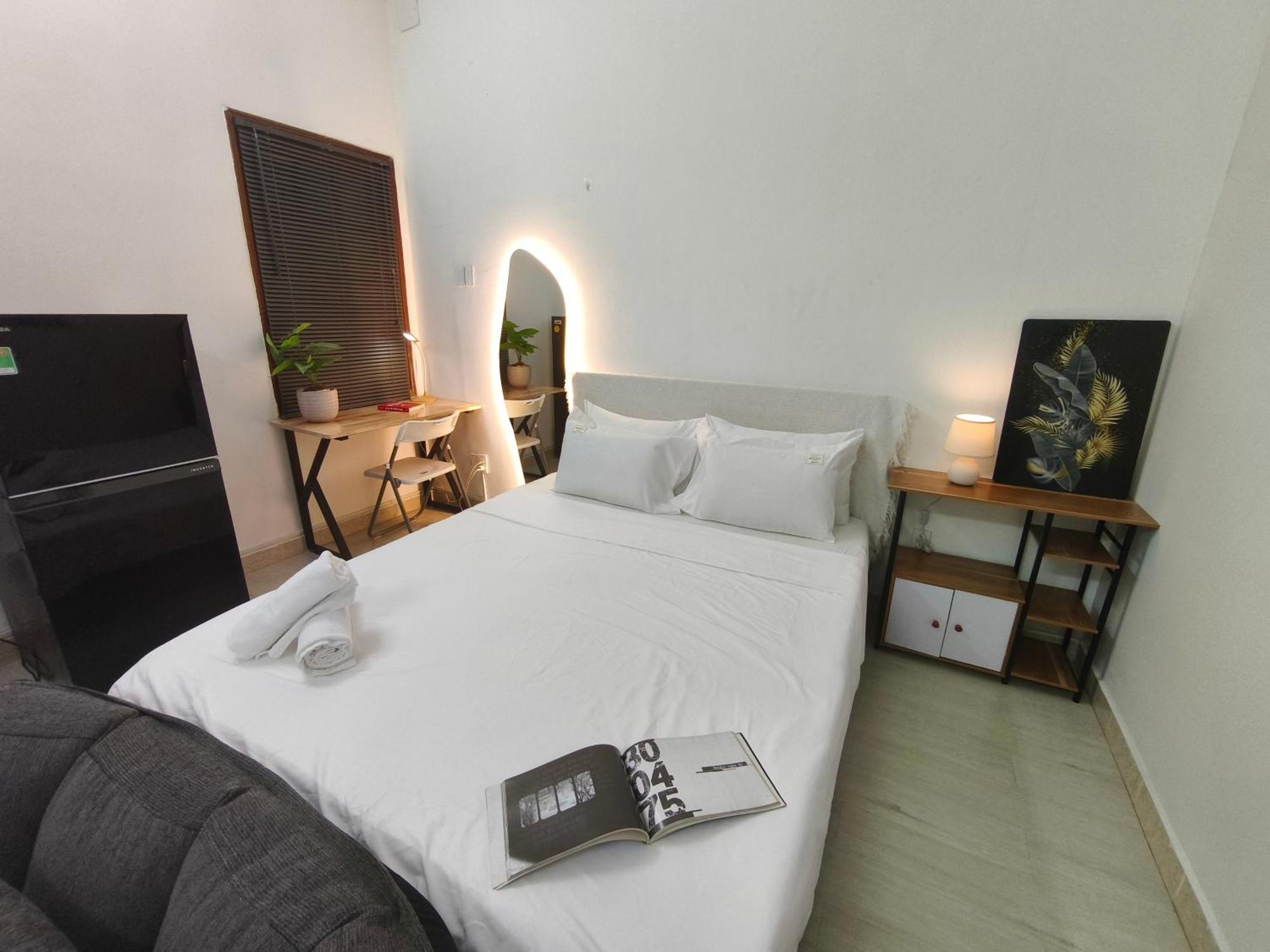 Serenity River Saigon Apartment *