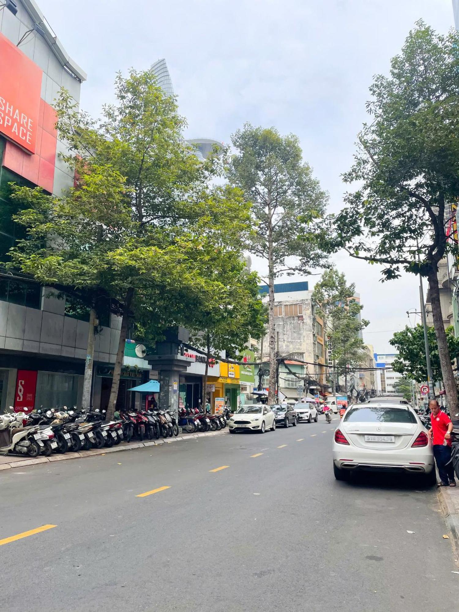 Aparthotel A Little Hanoi - 500m Nguyen Hue Walking Street