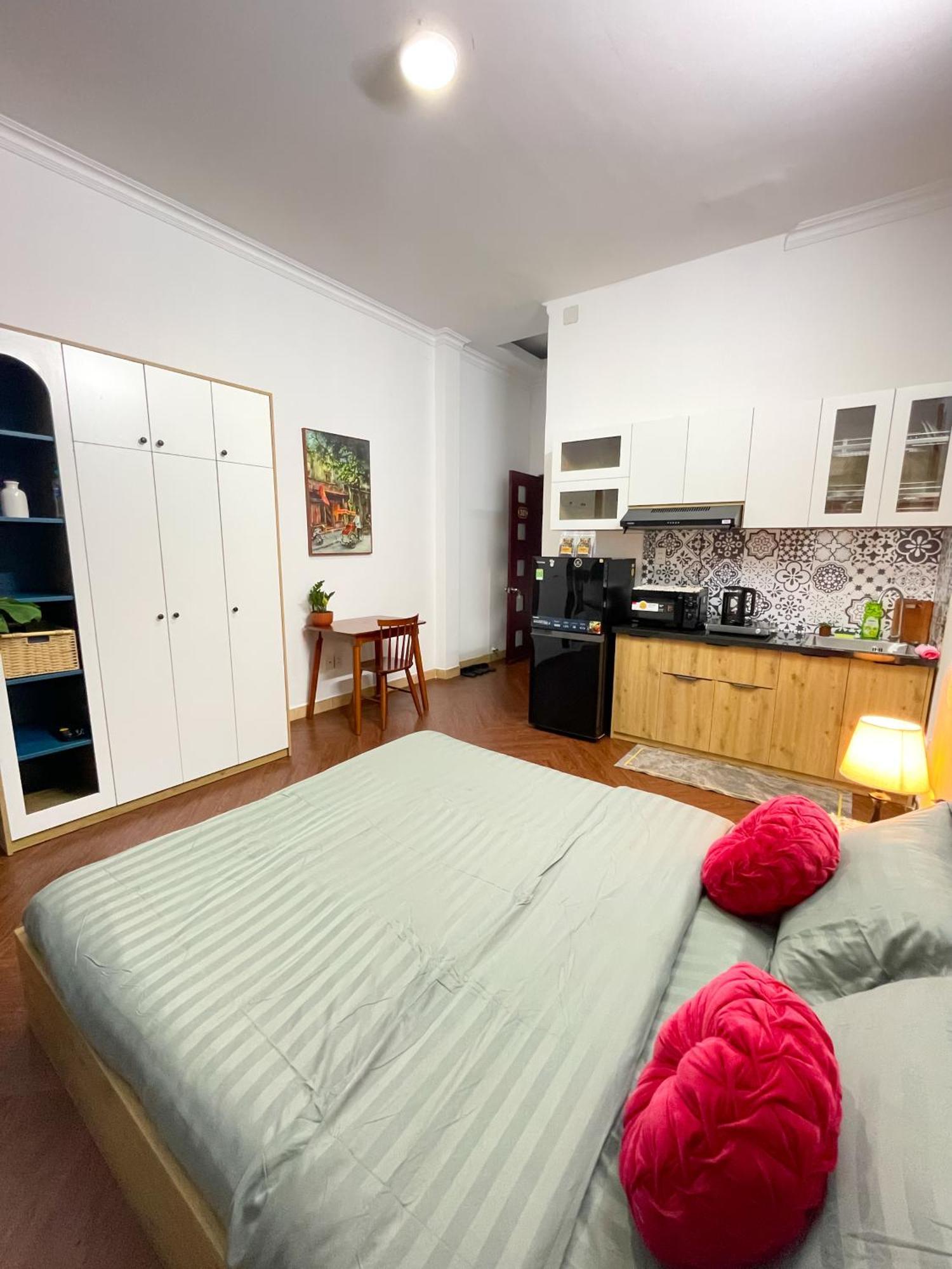 Aparthotel A Little Hanoi - 500m Nguyen Hue Walking Street *