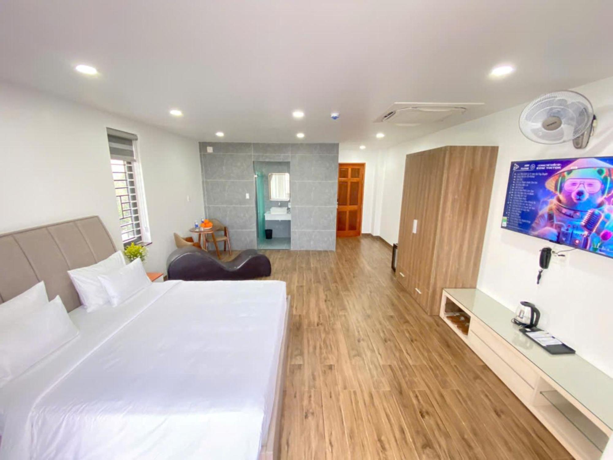 Hotel Golden *