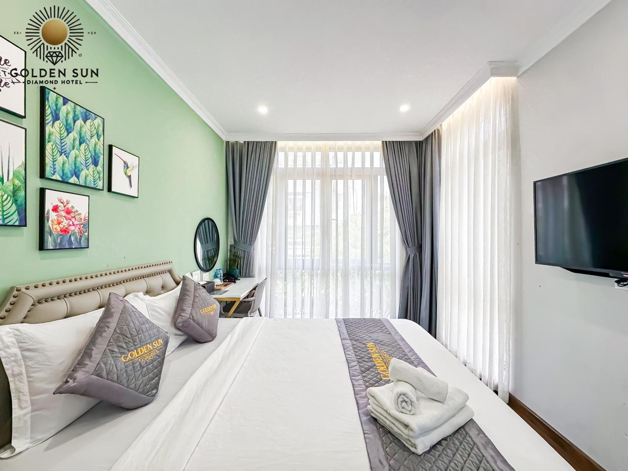 Golden Sun Hotel 2*