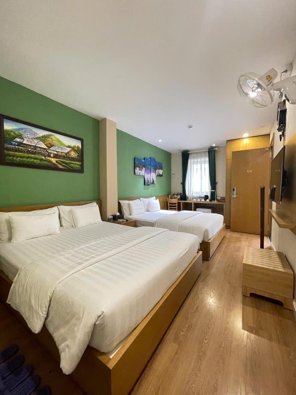 Hotel A25 - 142 Bui Thi Xuan