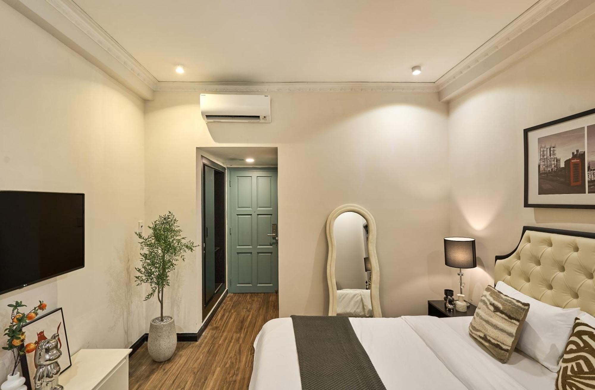 The Passion Lux Airport Hotel 3*