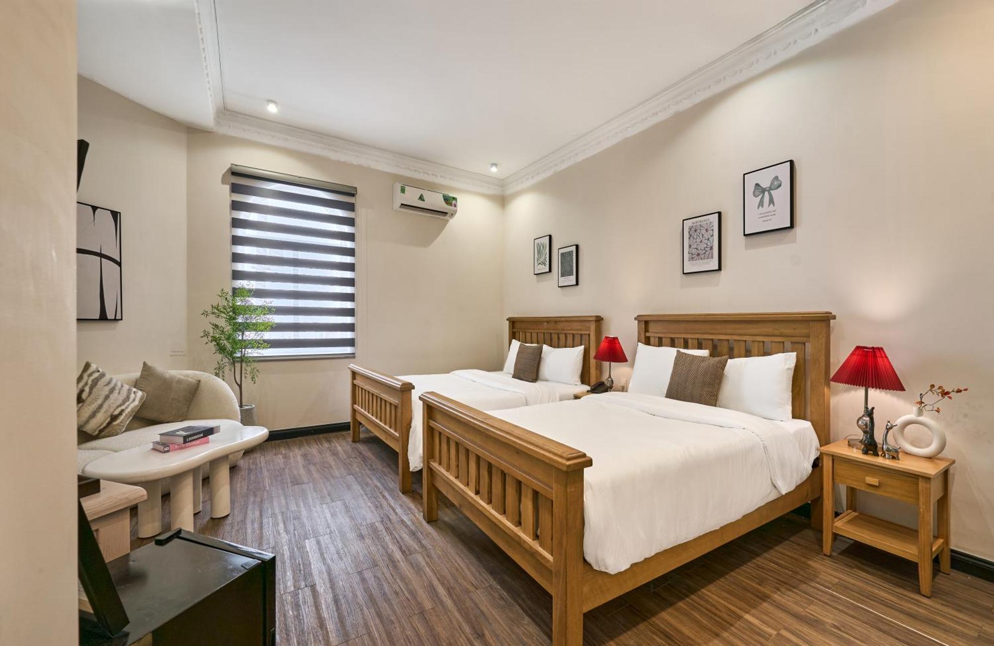 Hotel The Passion Lux Airport 3*