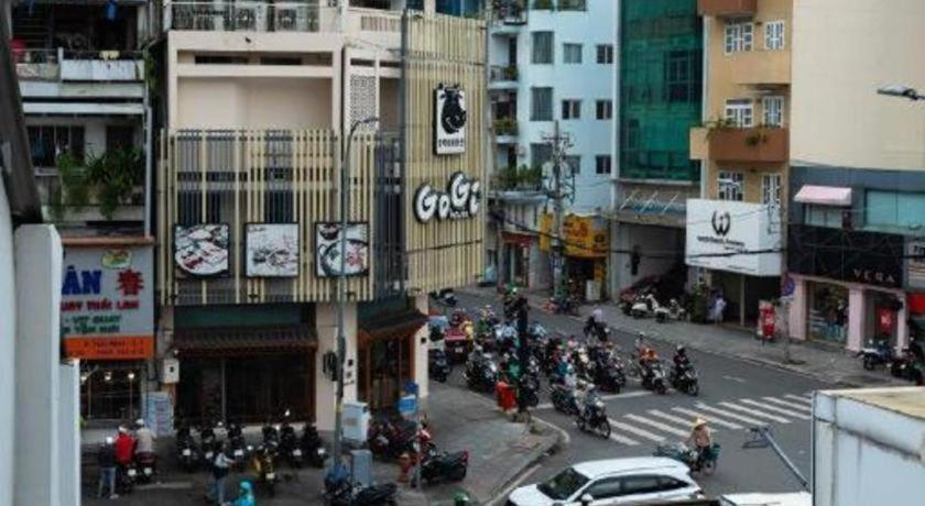 Hotel Tuan Viet Dinh Tien Hoang *