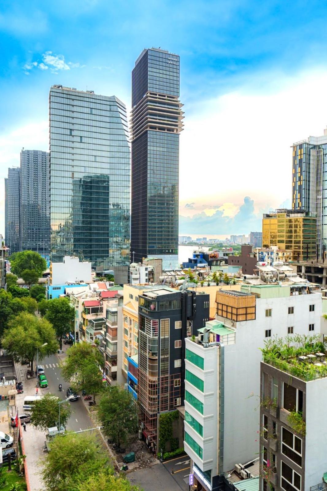 Saigon Hideout - Lancaster Building, Saigon And Japanese Downtown * Ho Chi Minh City