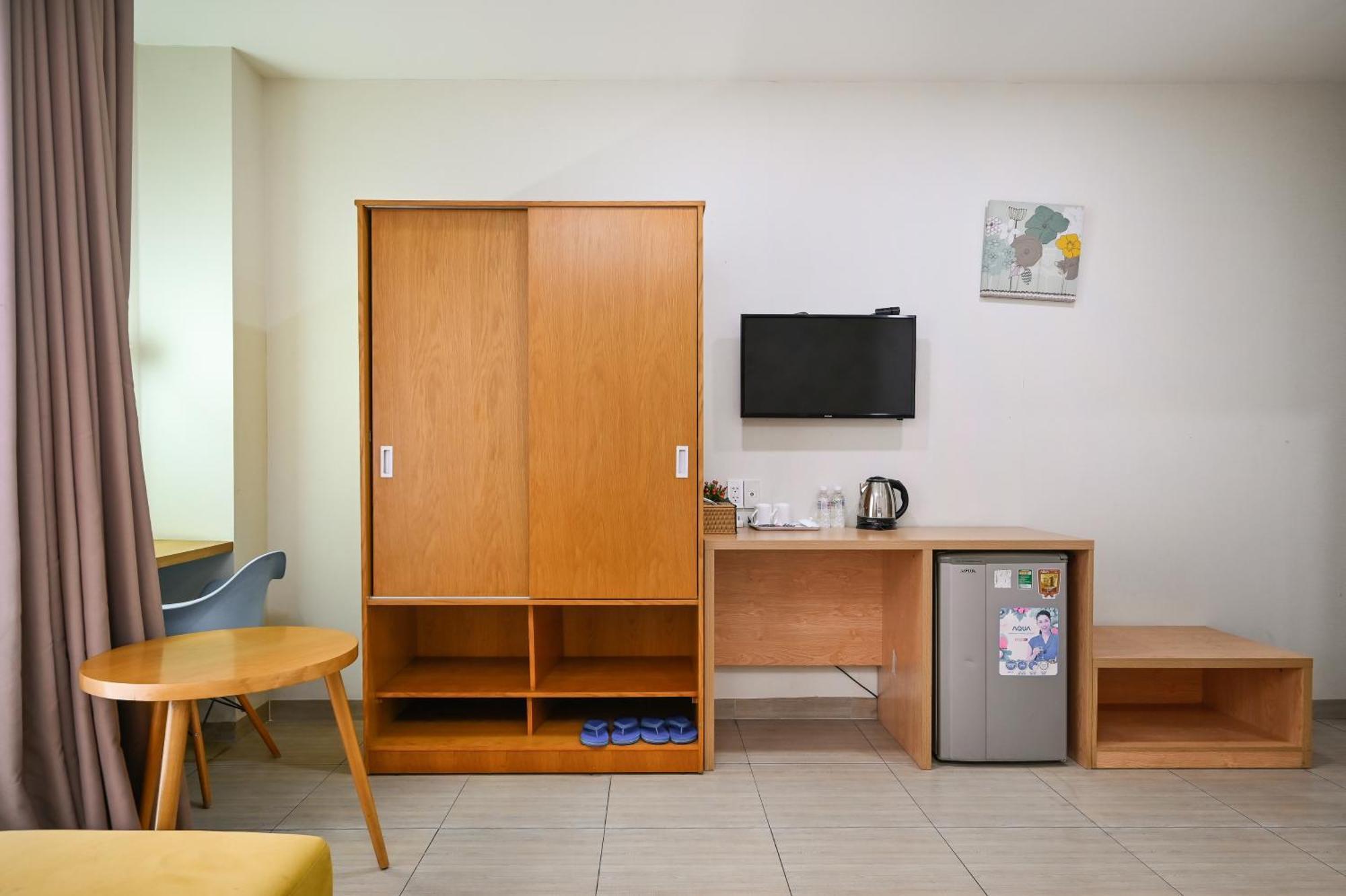 Camila Airport Hotel Hotel