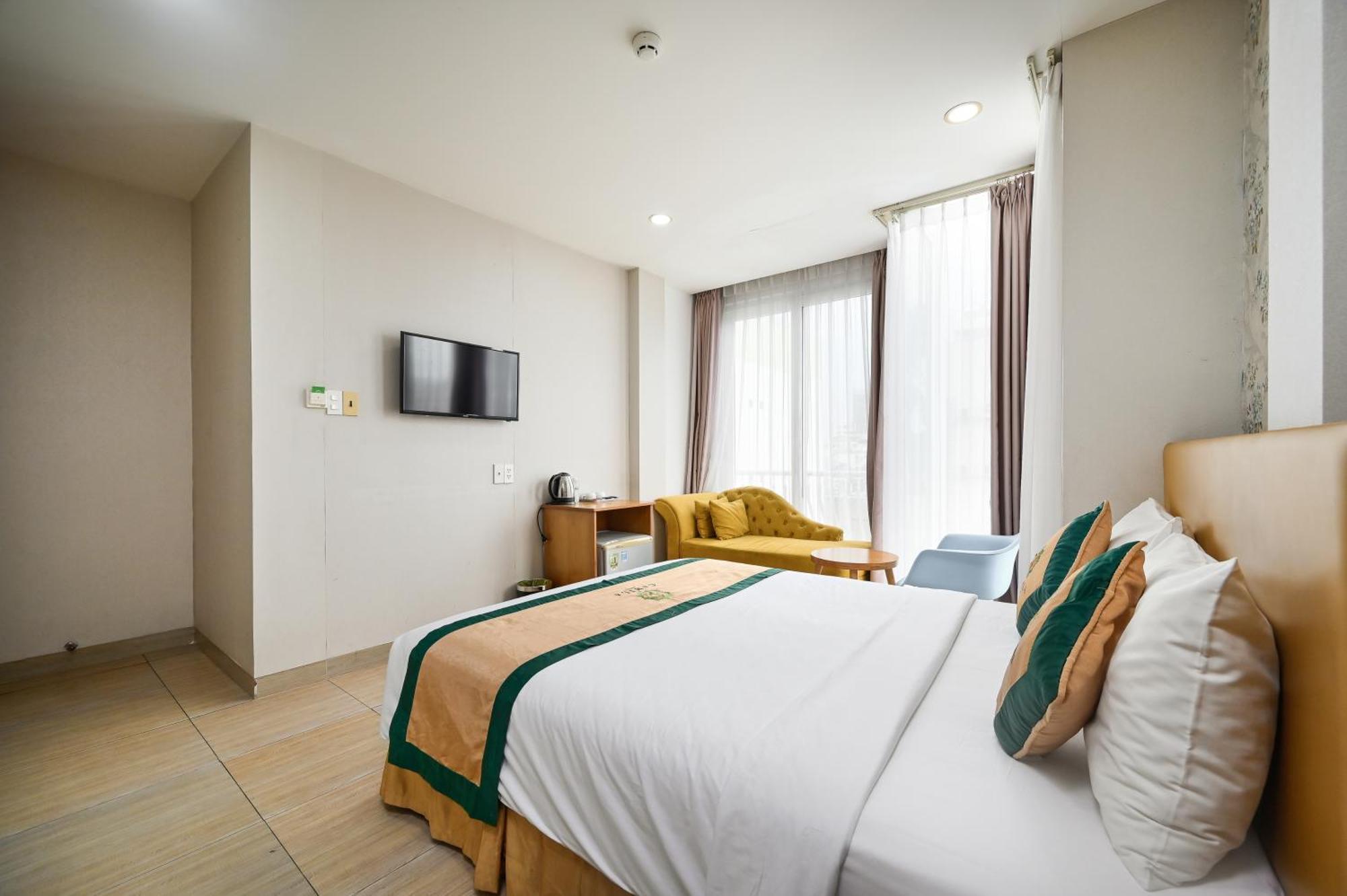Hotel Camila Airport Hotel
