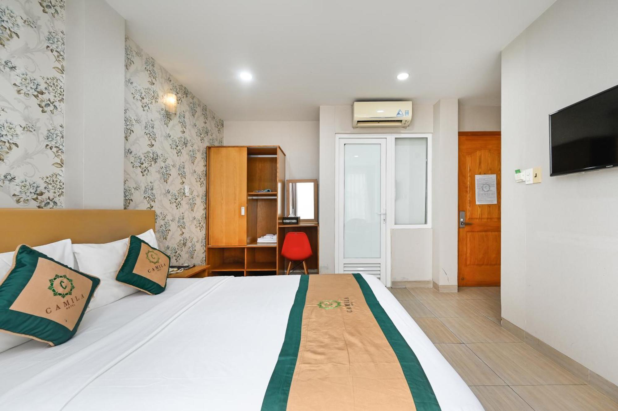 Camila Airport Hotel Hotel