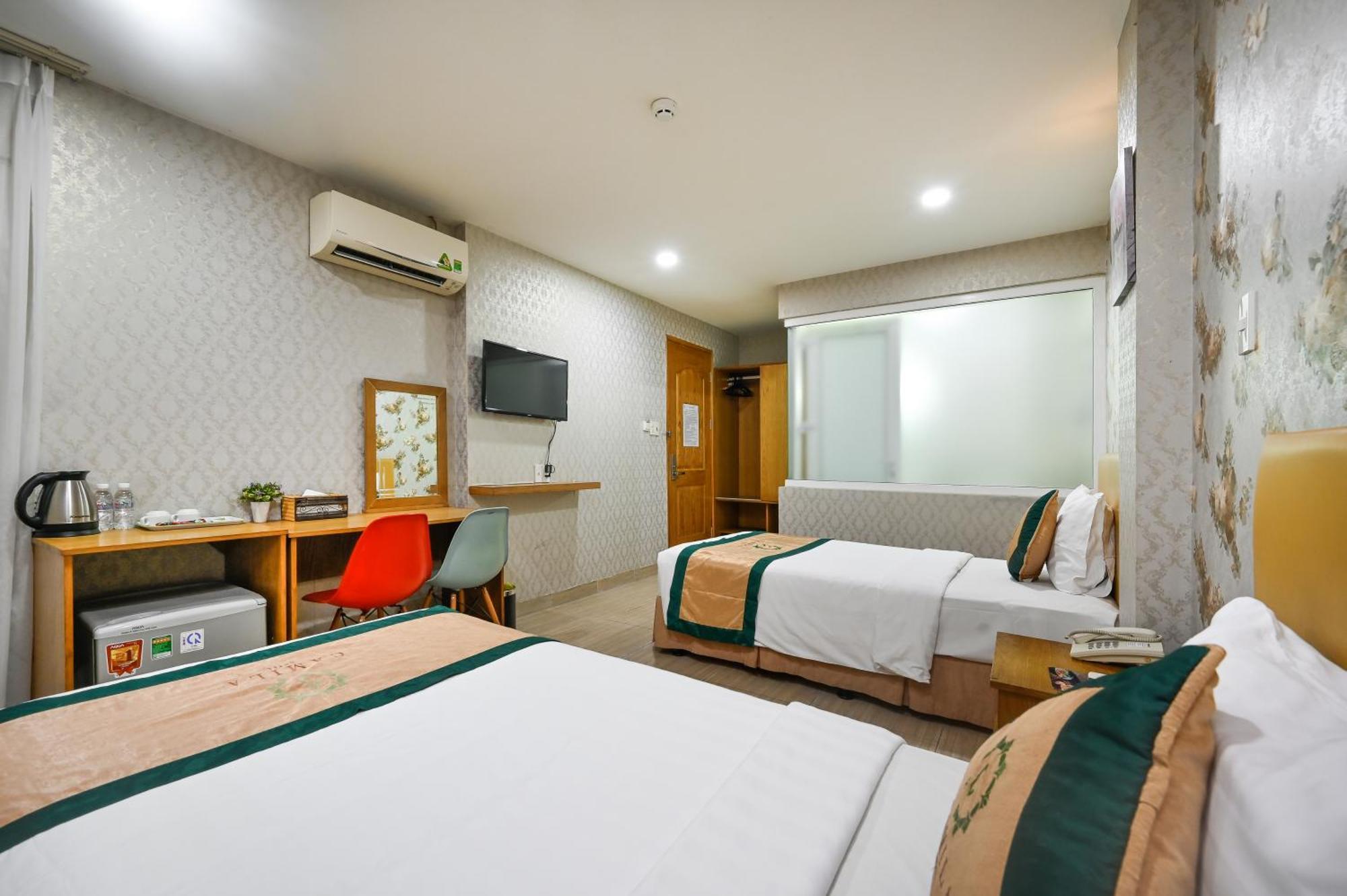 Hotel Camila Airport Hotel 3*