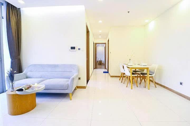 Raddison Luxury Apart-landmark 81 Area &great Park * Ho Chi Minh City