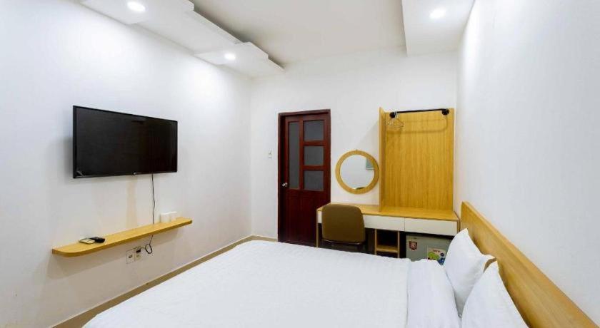 Hotel Tuan Viet Dinh Tien Hoang *