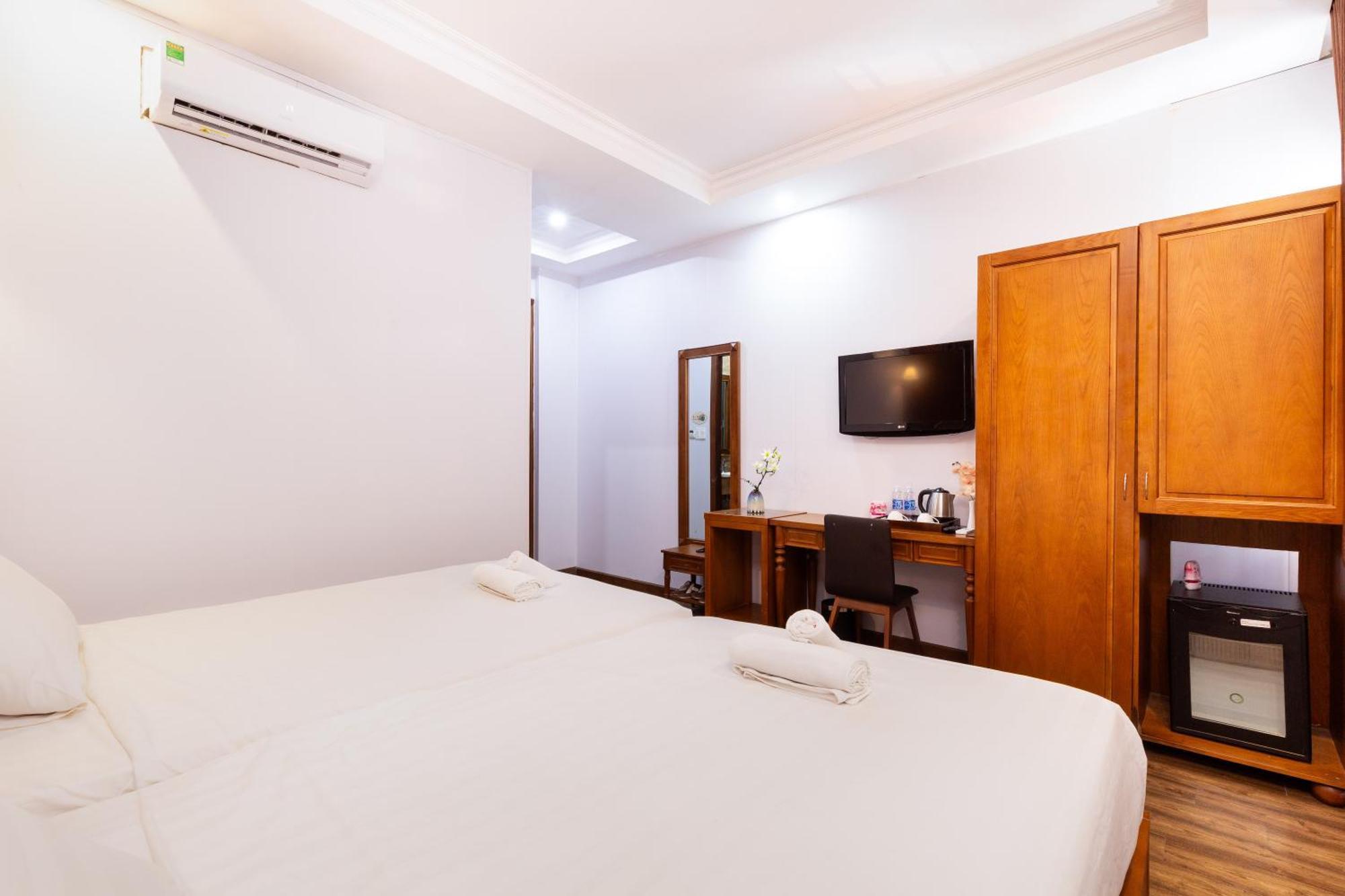 Premium Sonata Saigon 4* Ho Chi Minh City