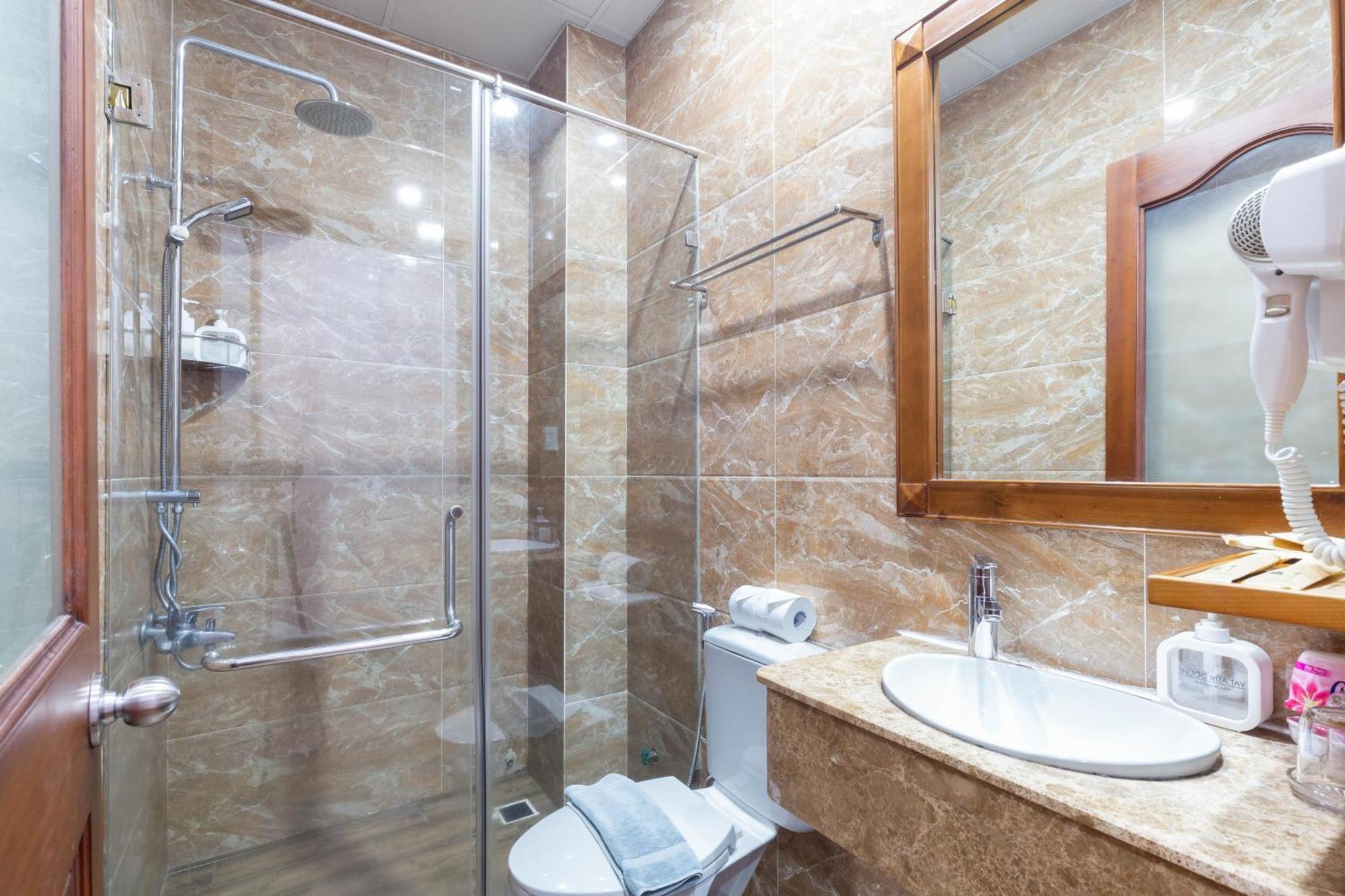 Hotel Premium Sonata Saigon Ho Chi Minh City