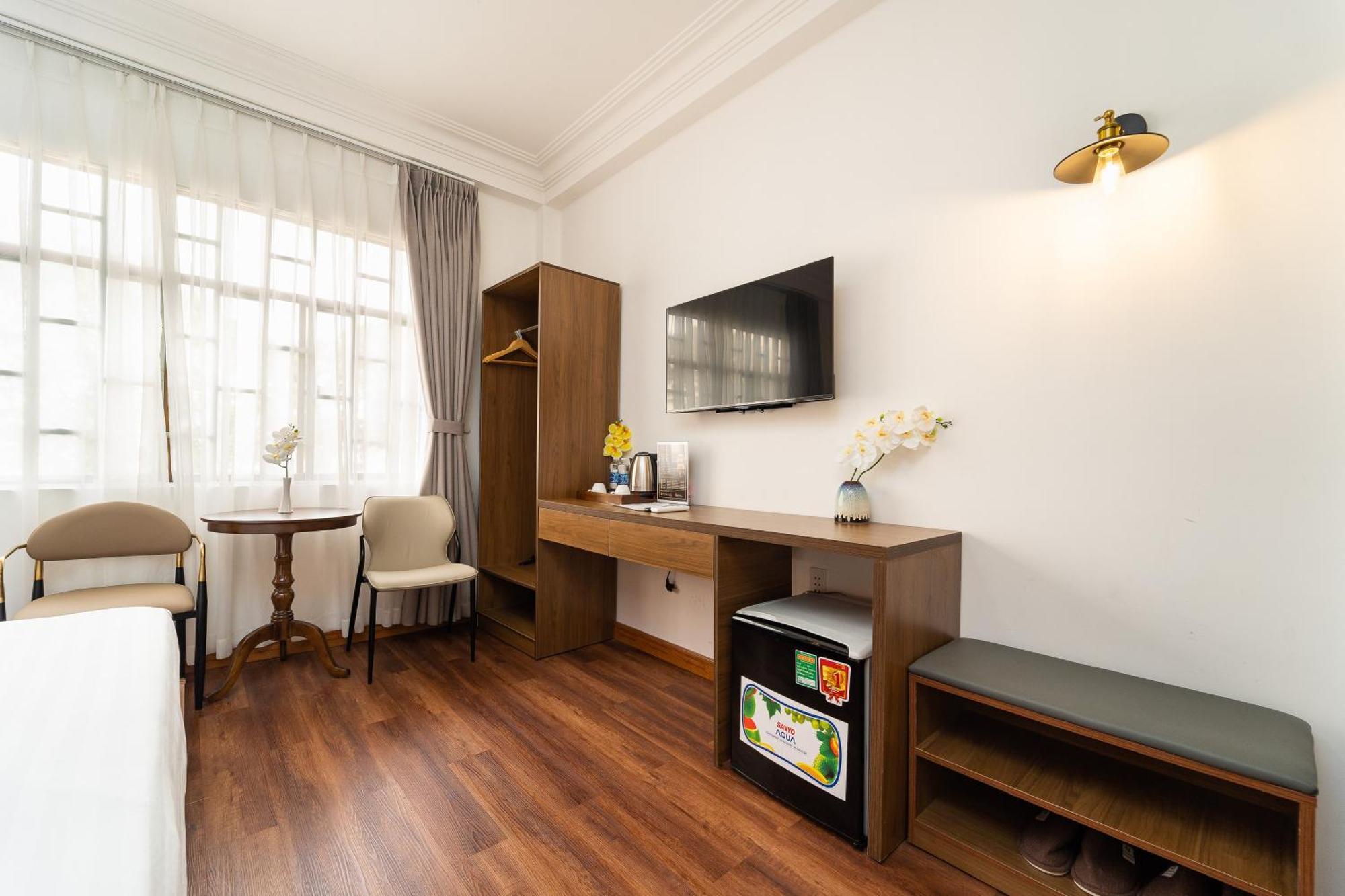 Premium Sonata Saigon