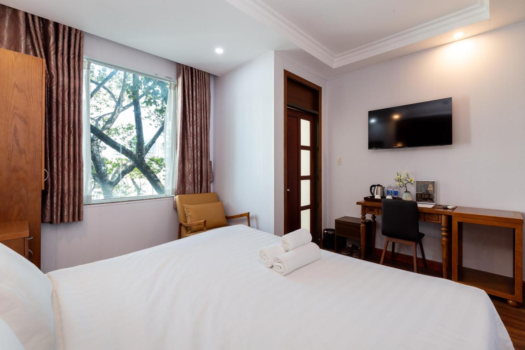 Premium Sonata Saigon