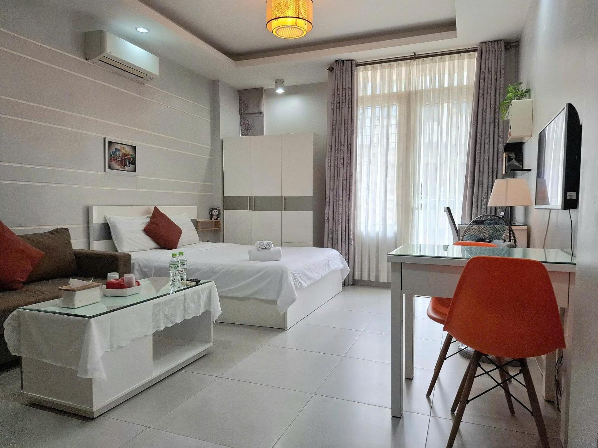 Eco Saigon Apartment