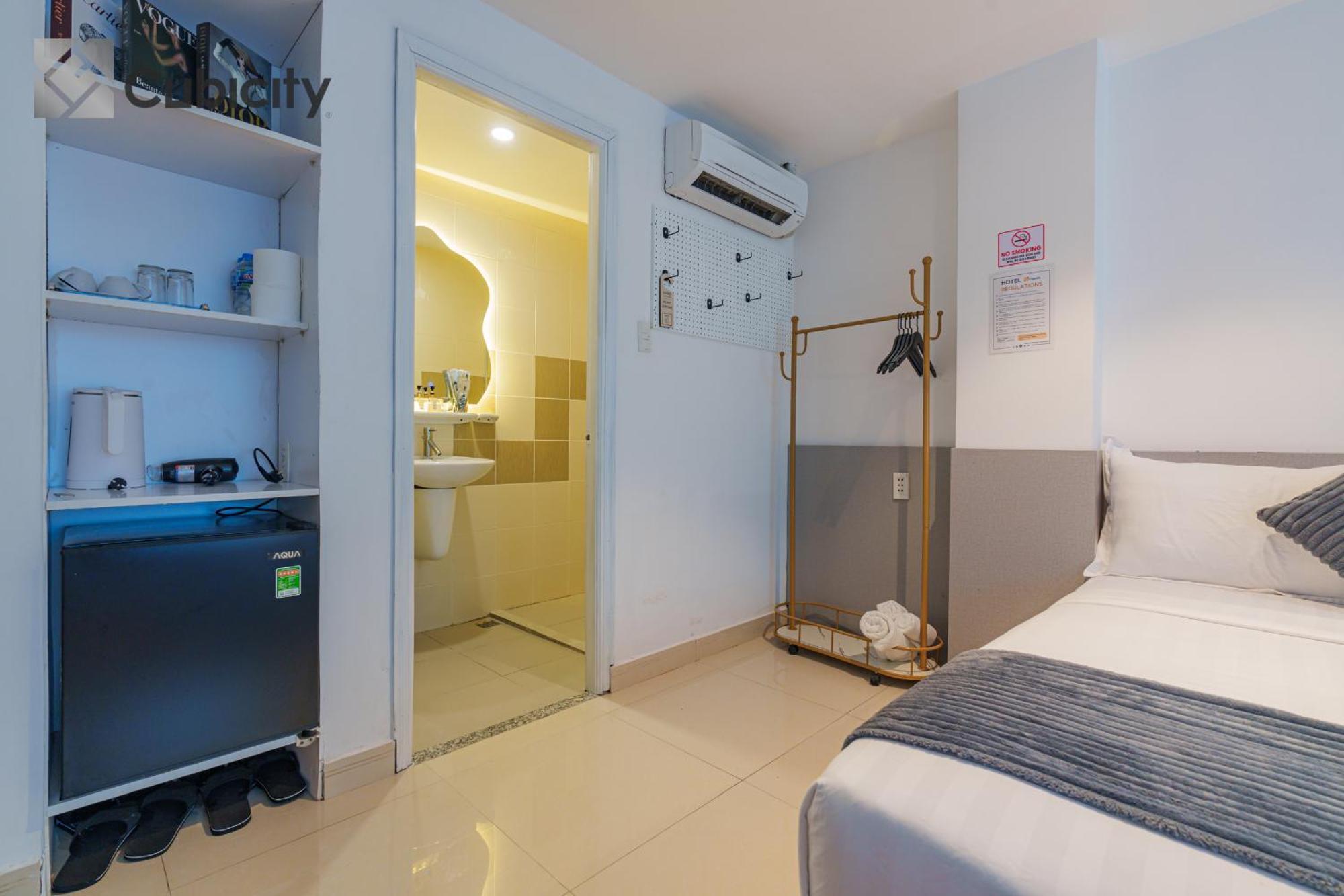 Cubicity De Tham