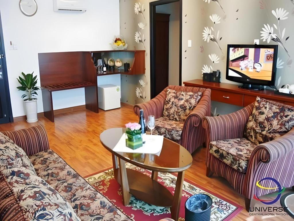 Universe Hotel 3*