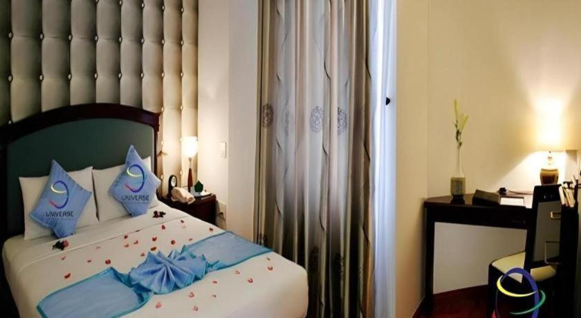 Hotel Universe 3*