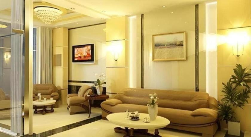 Universe Hotel 3*