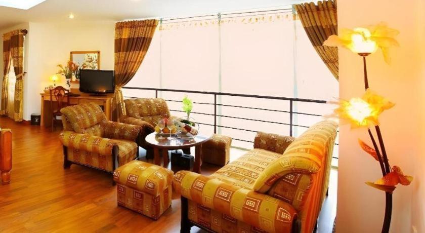 Universe 3* Ho Chi Minh City