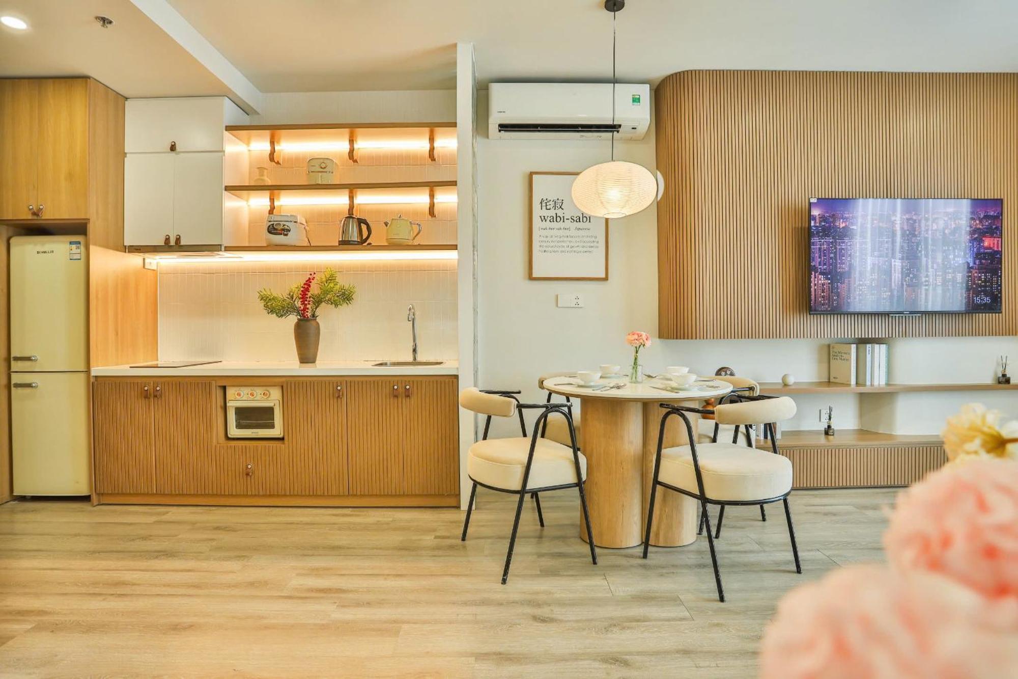 Apartment Nijo Kaya - Terra Royal Tower, Highclass, & Poker Table Ho Chi Minh City