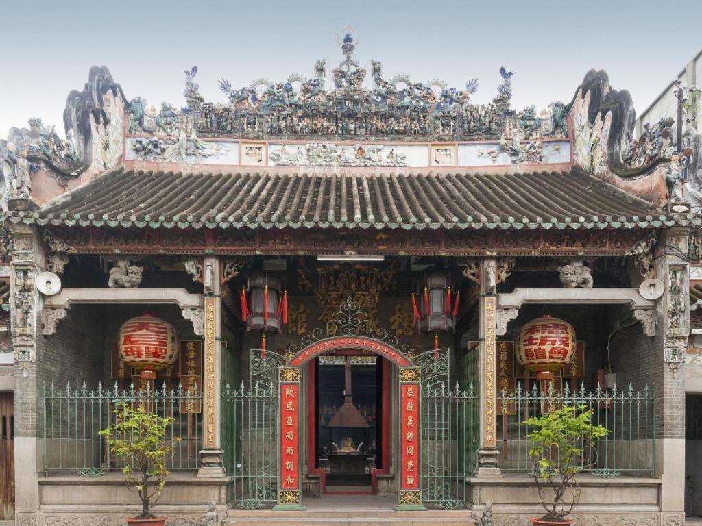 Reddoorz Thinh Gia Phat Hoang Hoa Tham Tan Binh Khách sạn