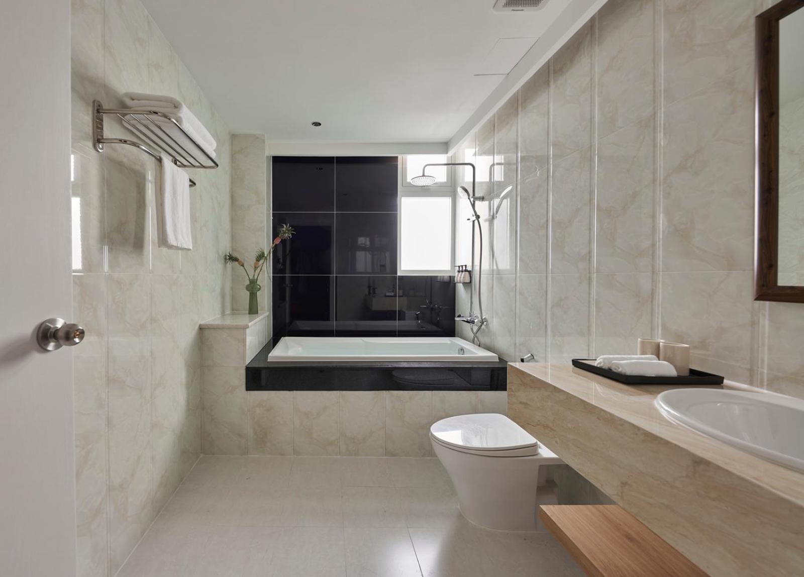 M Village Nguyen Du Aparthotel 4*