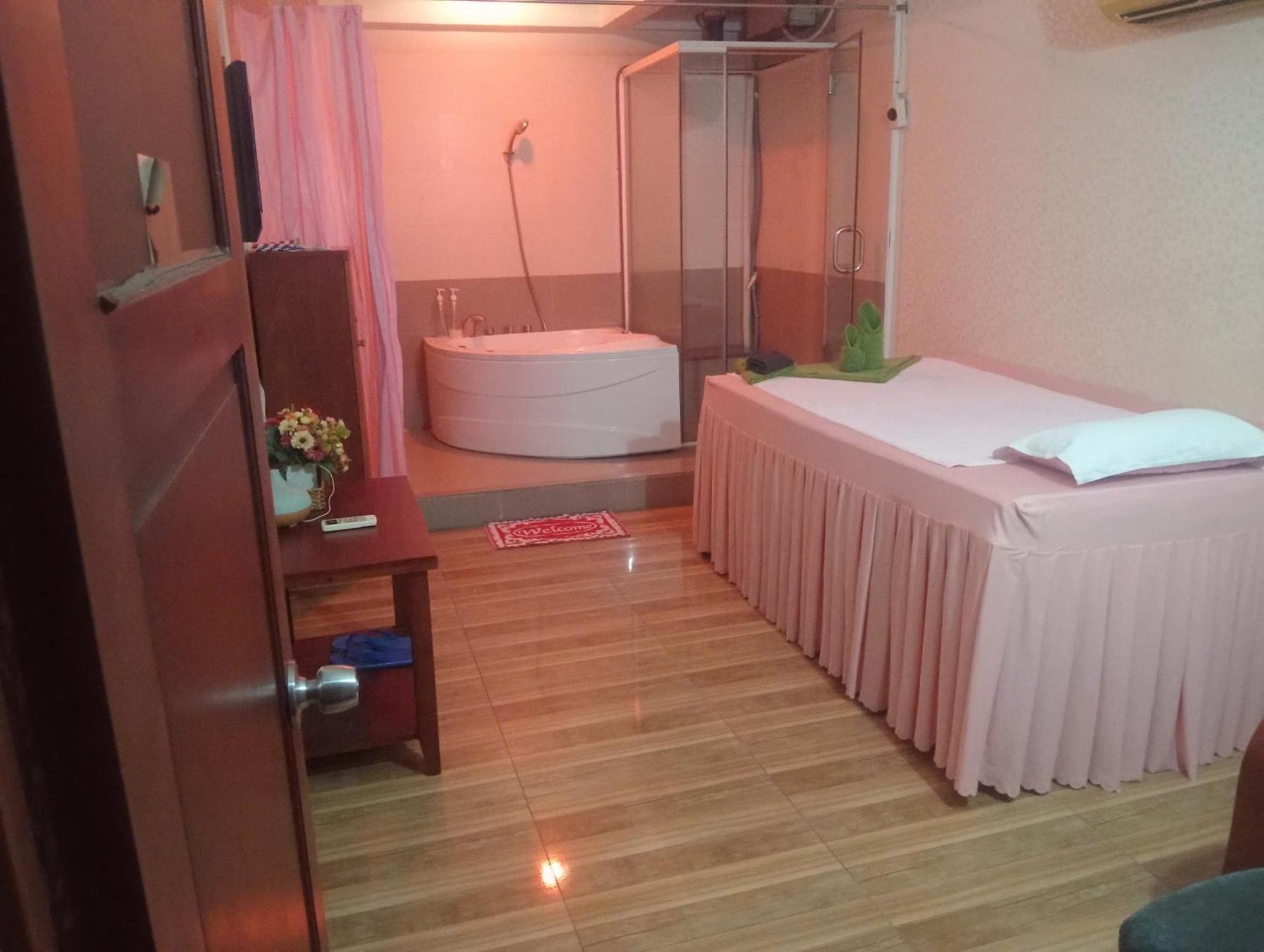 Hotel Khach San Thanh Hong