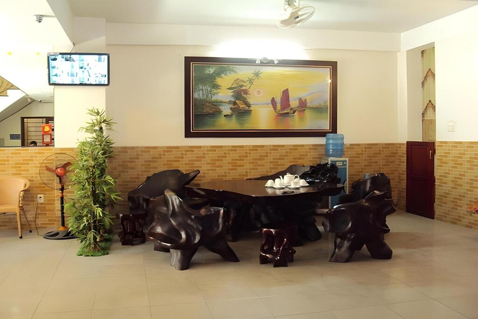 Hung Anh Bandar Ho Chi Minh