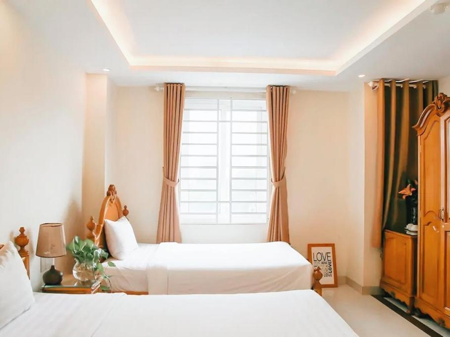 Sazi Erato Airport Hotel Hotel 2*