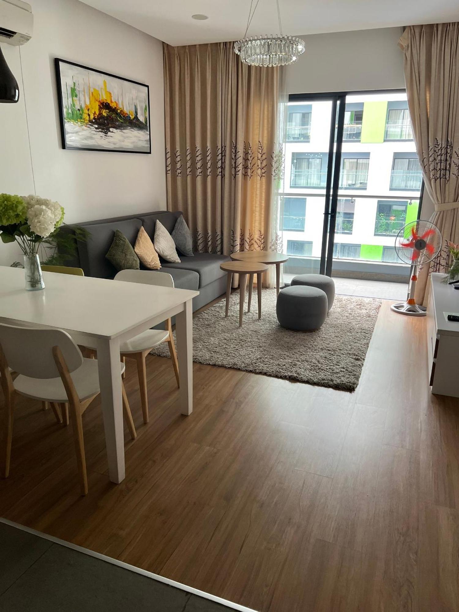 Serviced At Republic Plaza - Pool & View, Near T3 Airport Tan Son Nhat Apartment