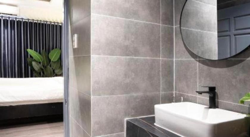Hotel La Phan Huy Ich 3*