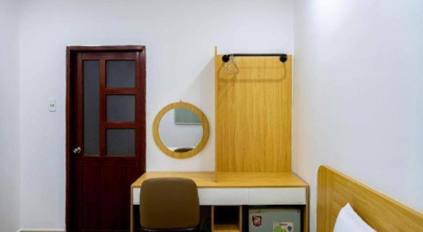 Hotel Tuan Viet Dinh Tien Hoang *