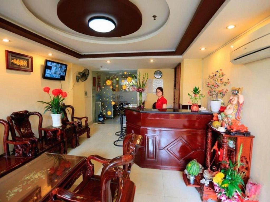 Tuan Viet Dinh Tien Hoang Hotel