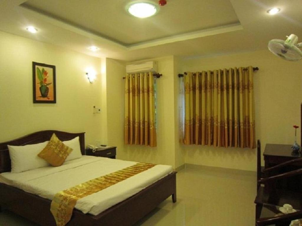 Khách sạn Nui Thanh 2*