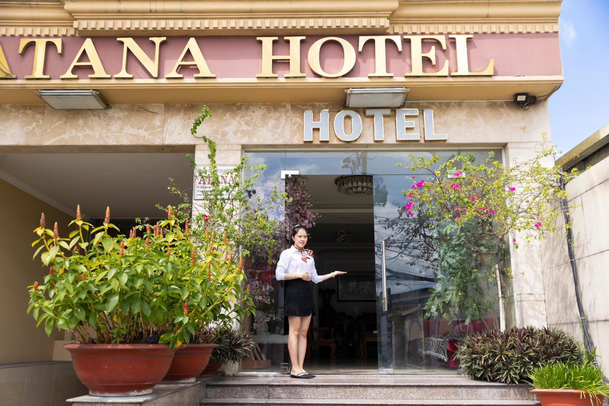 Hotel Atana
