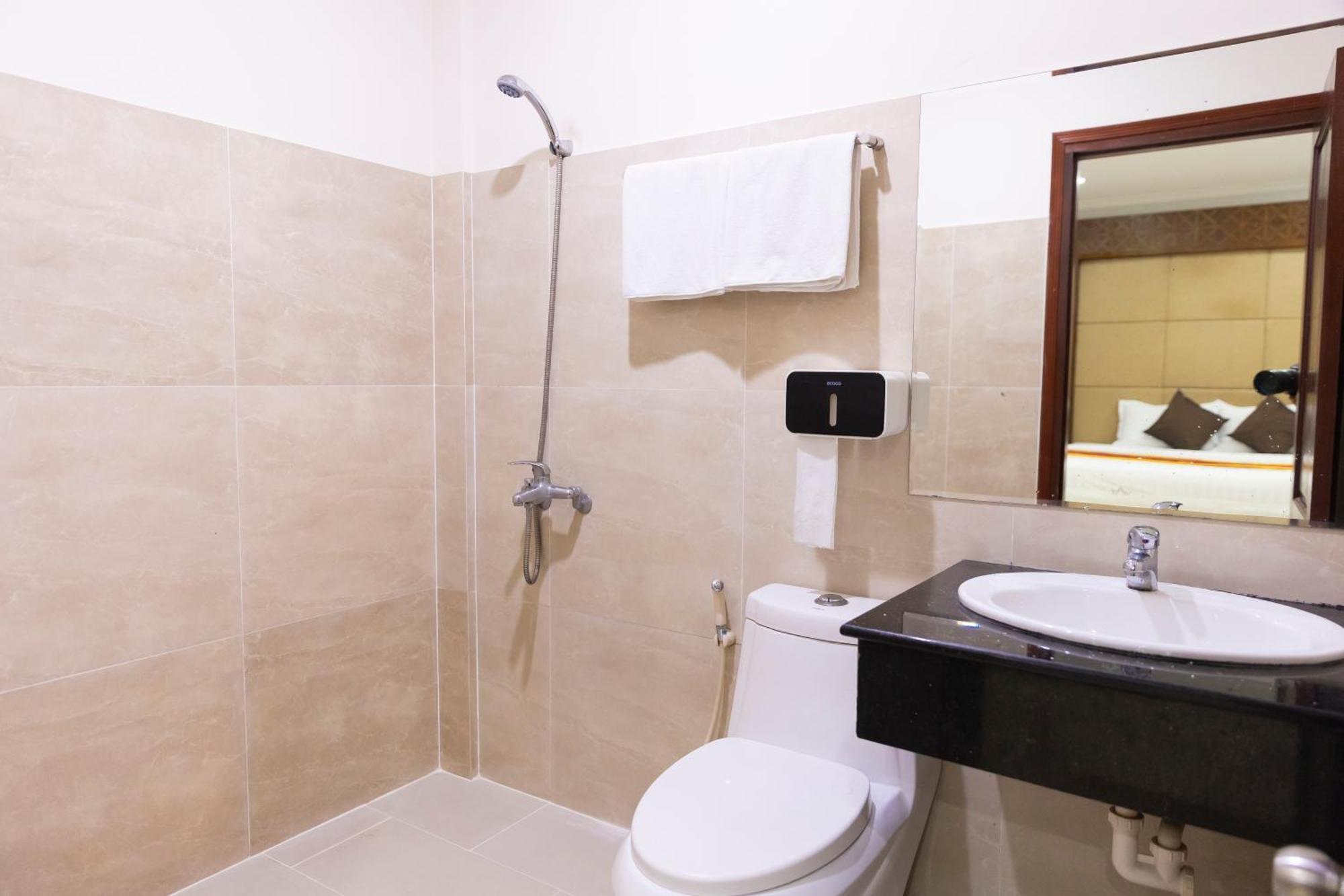 Atana Hotel 2*