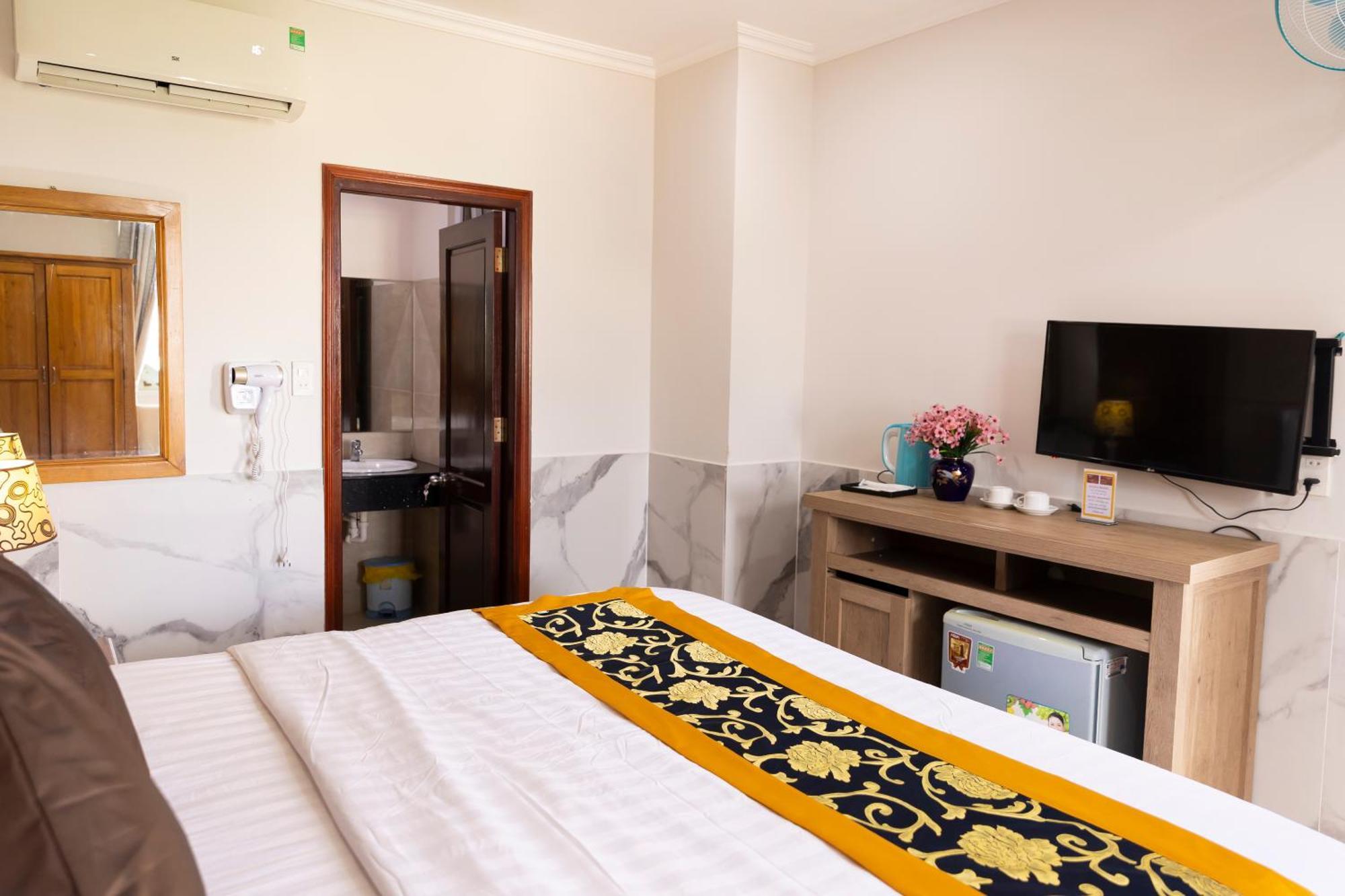 Hotel Atana