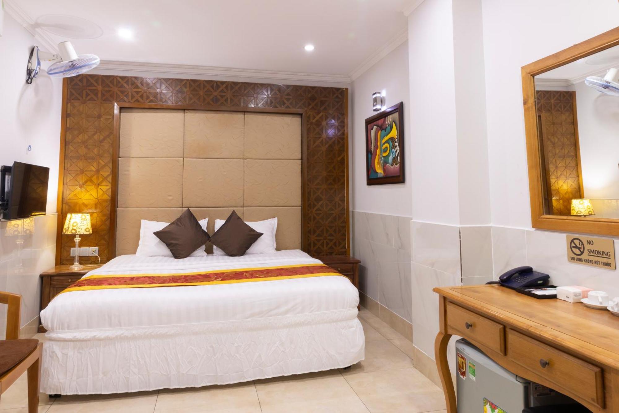 Hotel Atana
