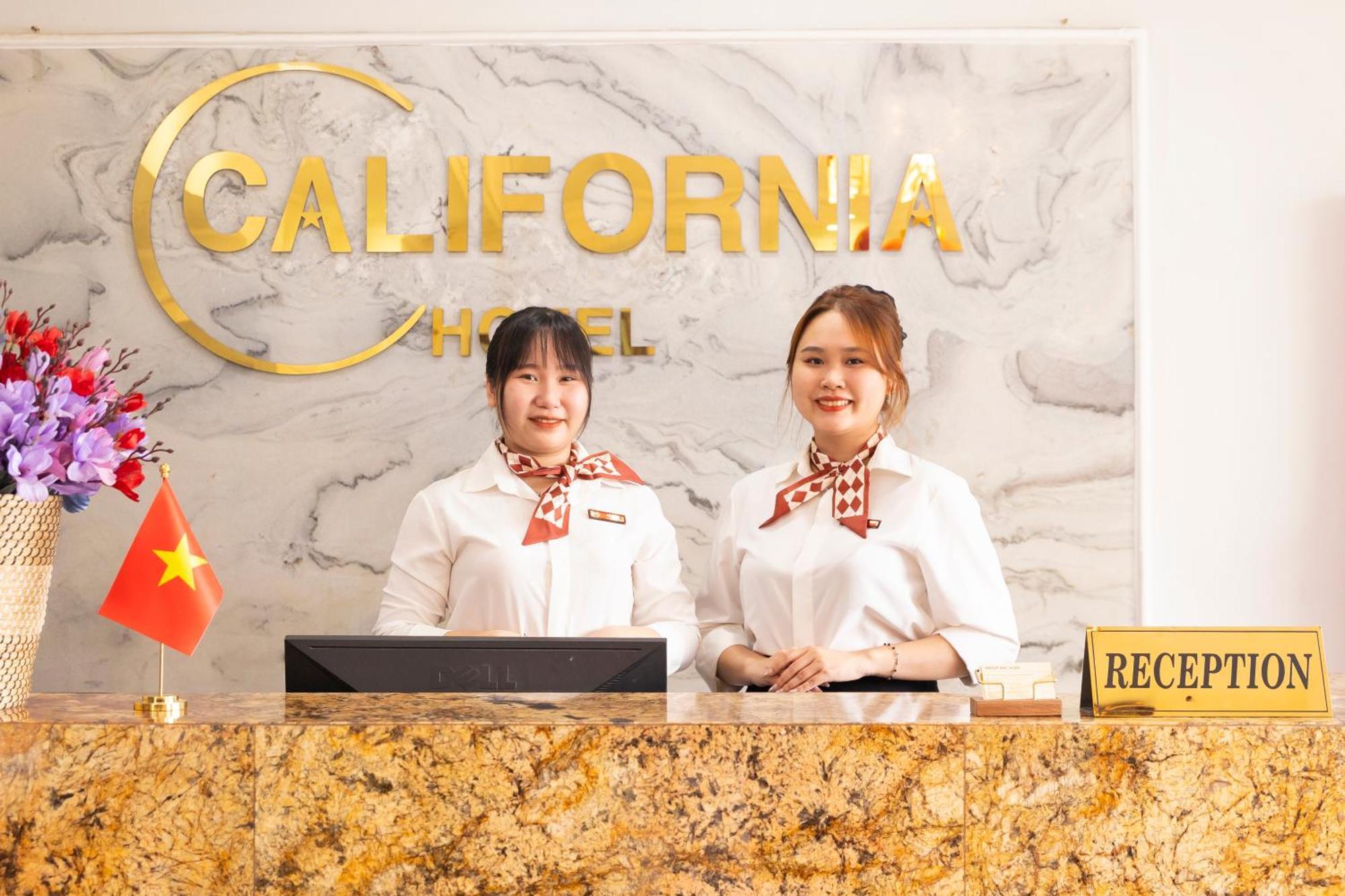 California Hotel 2*