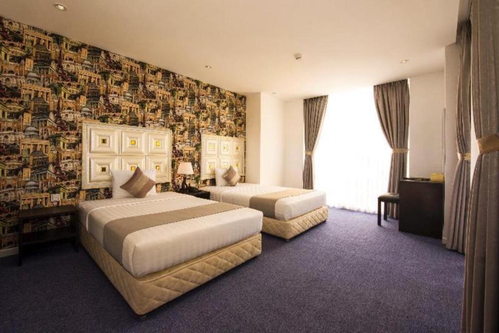 Golden Crown Saigon Hotel 3*