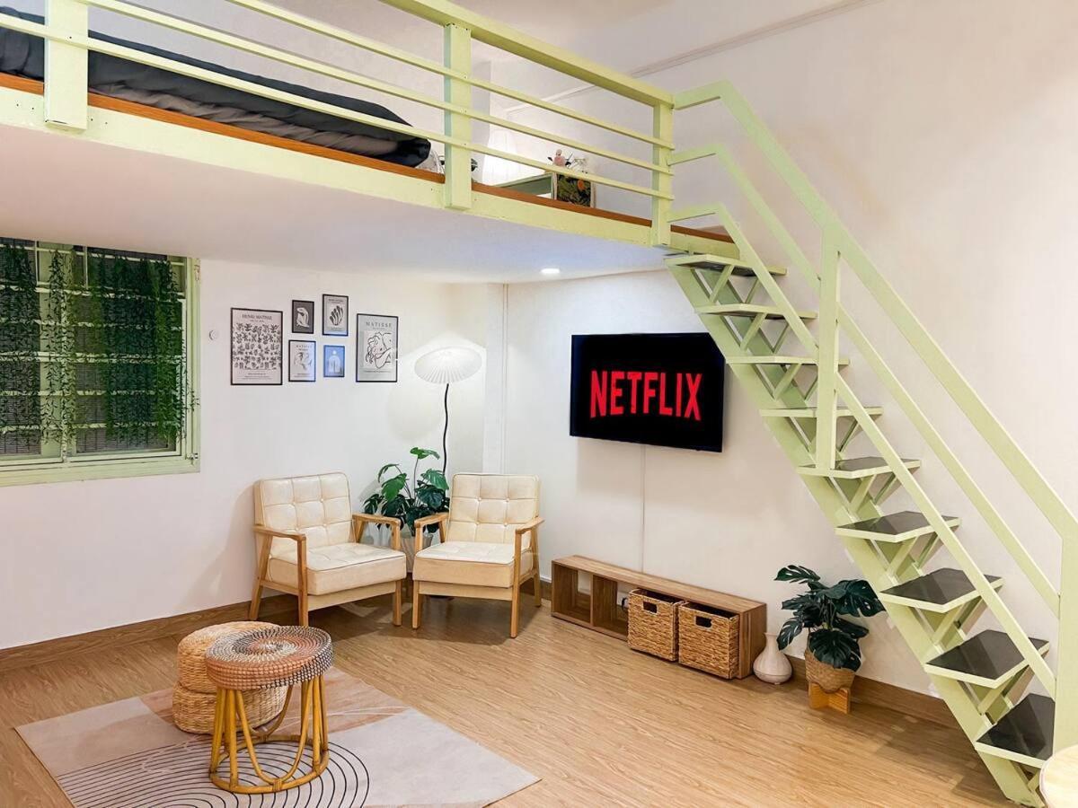 Limited Offer !!! Little Cozy & Central Loft - 400M To Metro Benthanh Ho Chi Minh City